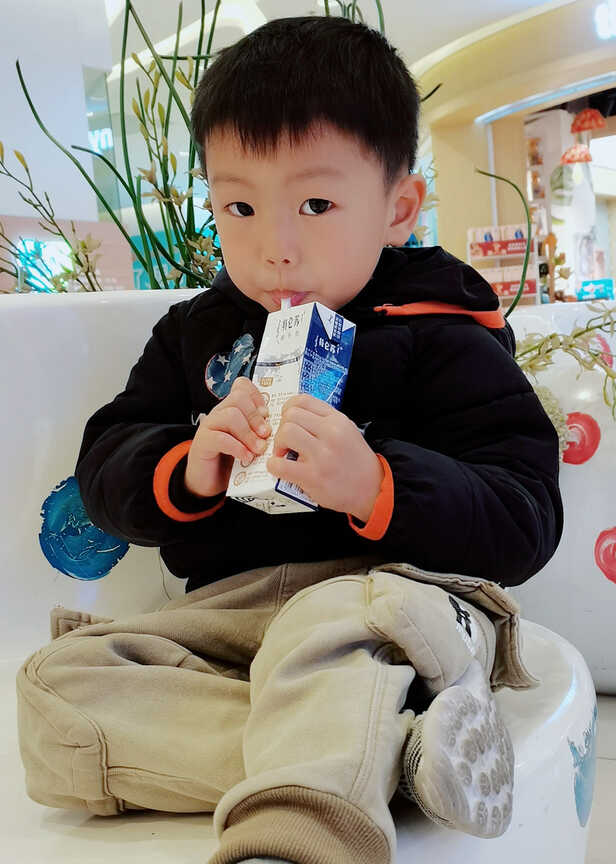 模特-