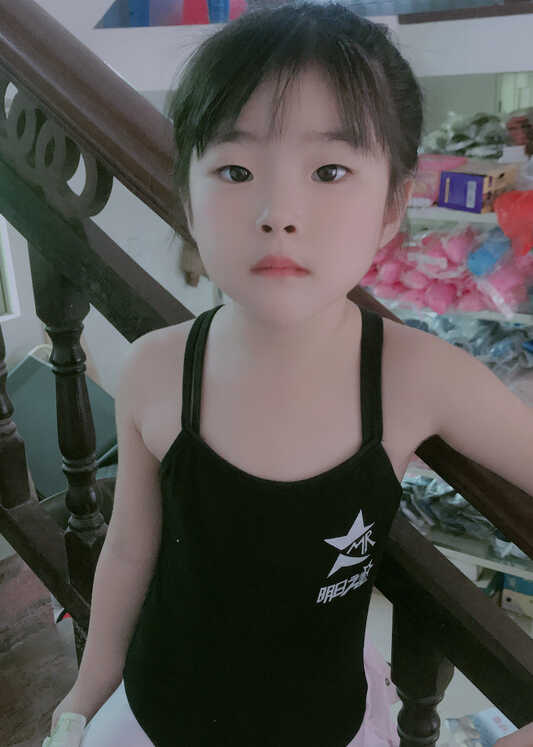 模特-
