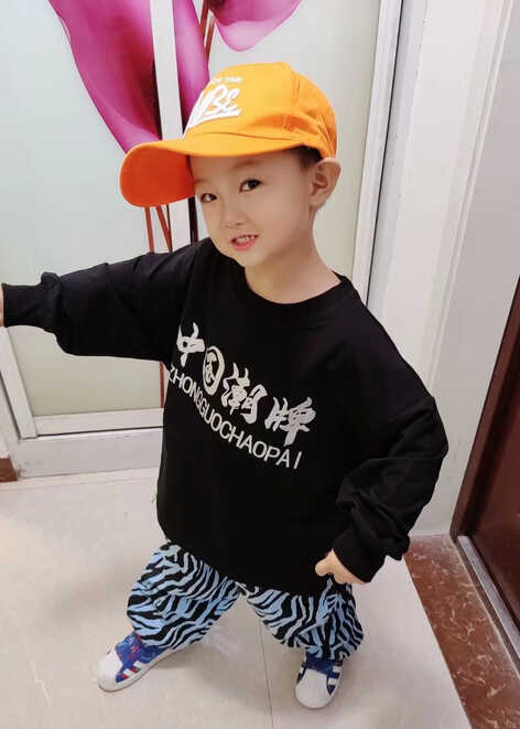 模特-