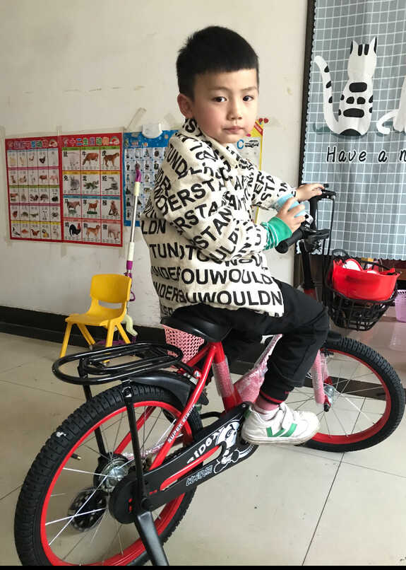 模特-