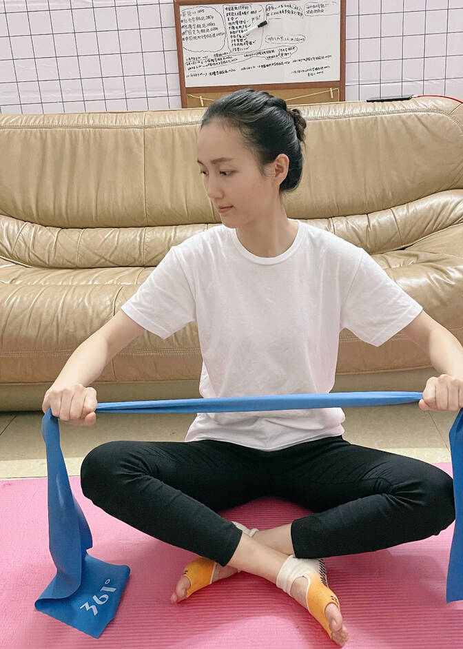 模特-