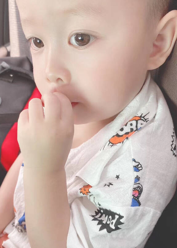 模特-