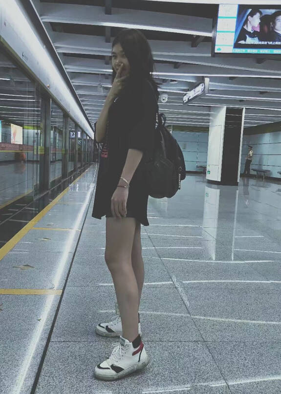 模特-