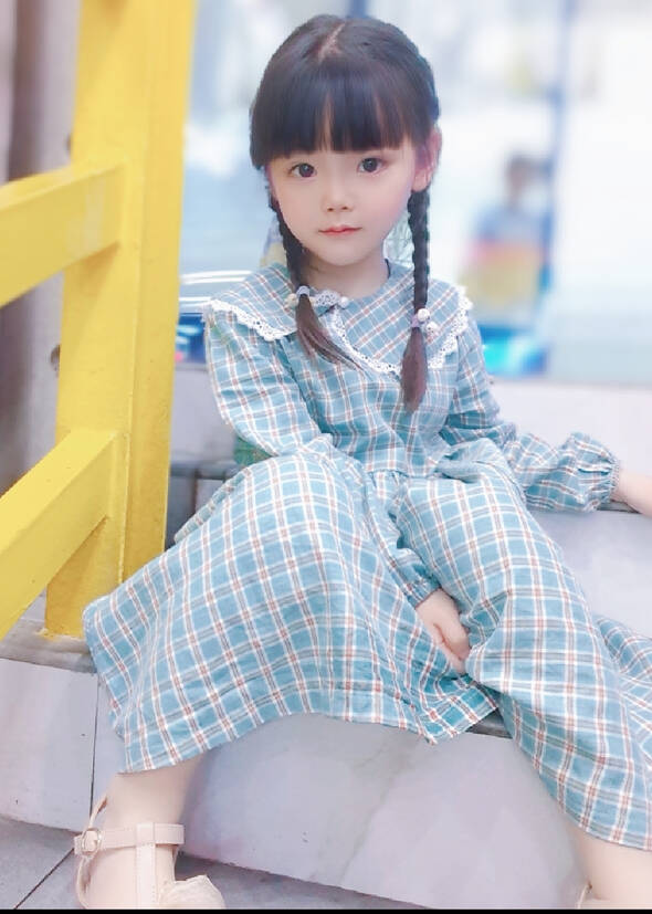 模特-
