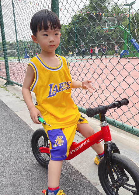 模特-