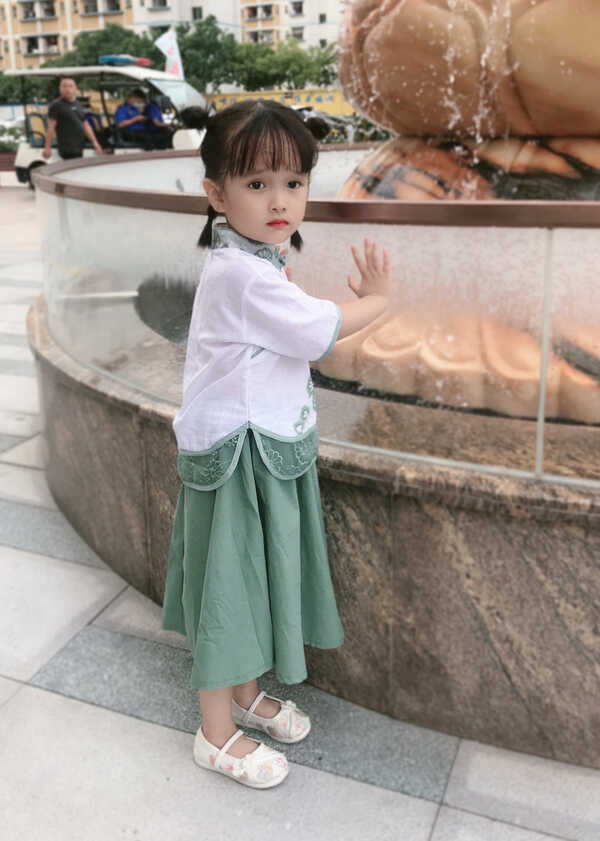 模特-