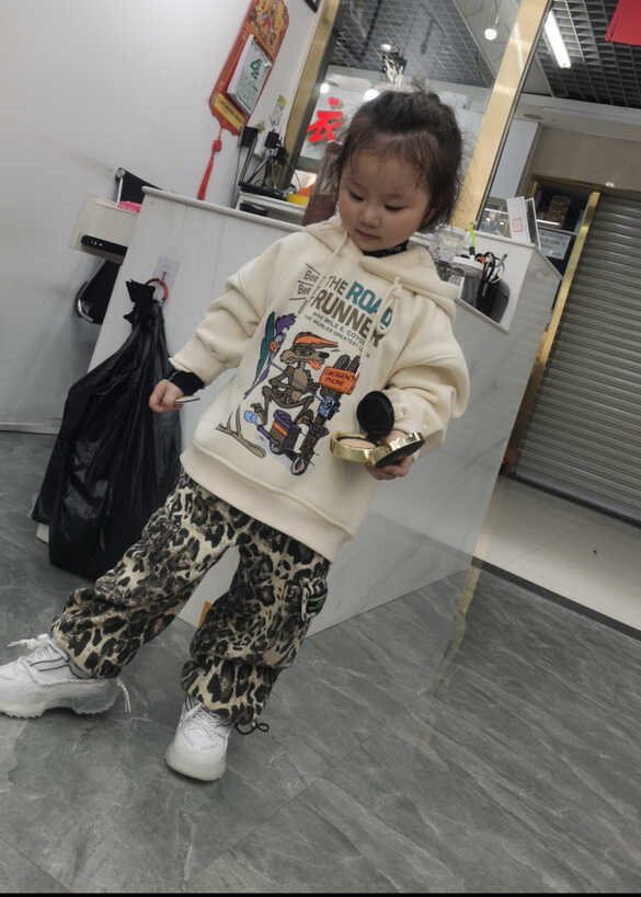 模特-