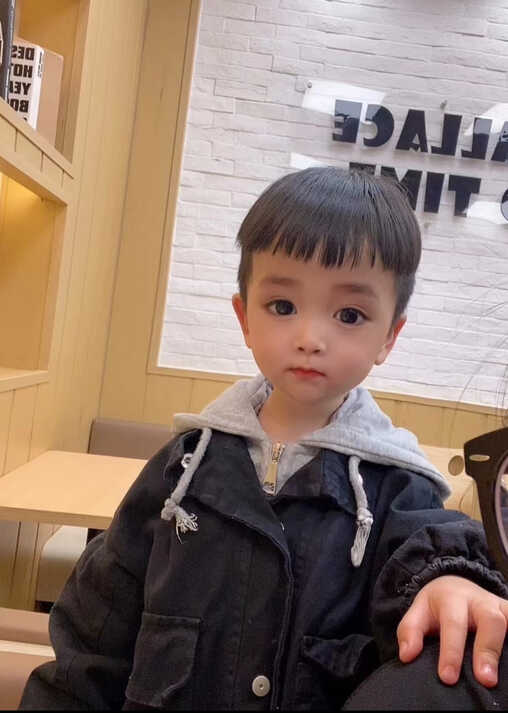 模特-