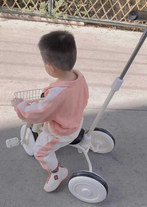 模特-