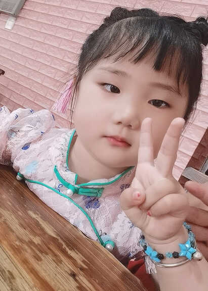 模特-
