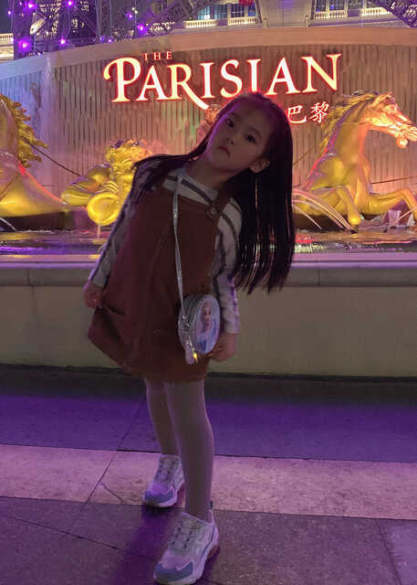 模特-