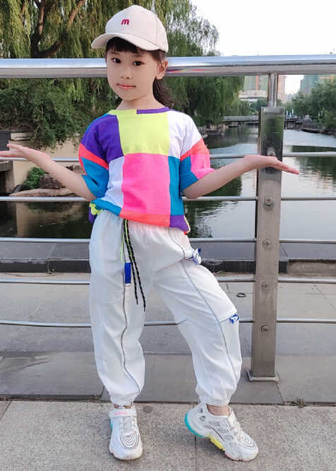 模特-