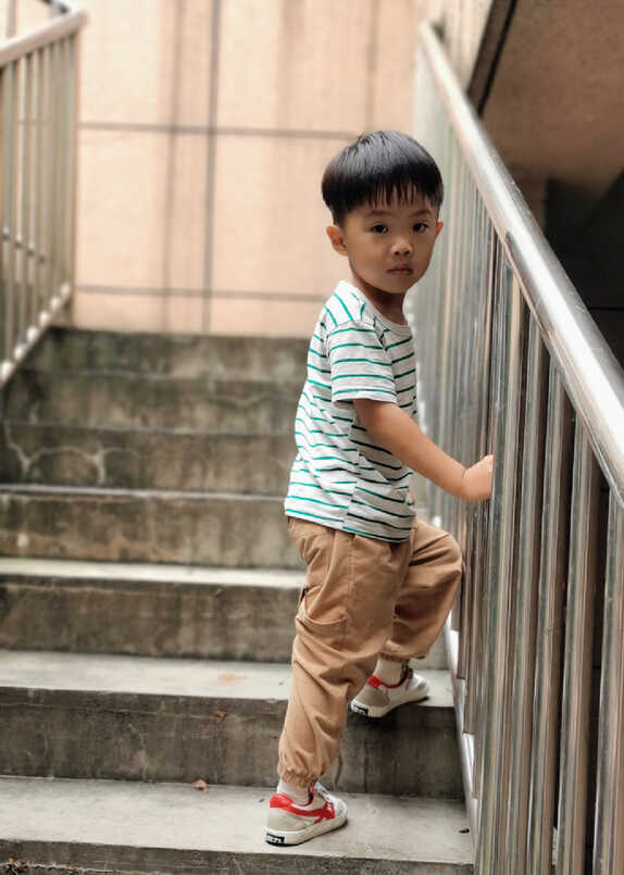 模特-
