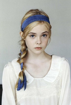 艾丽·范宁 (Elle Fanning)小时候