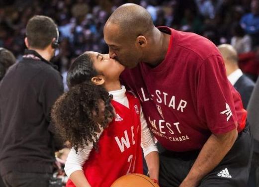NBA明星科比和女儿