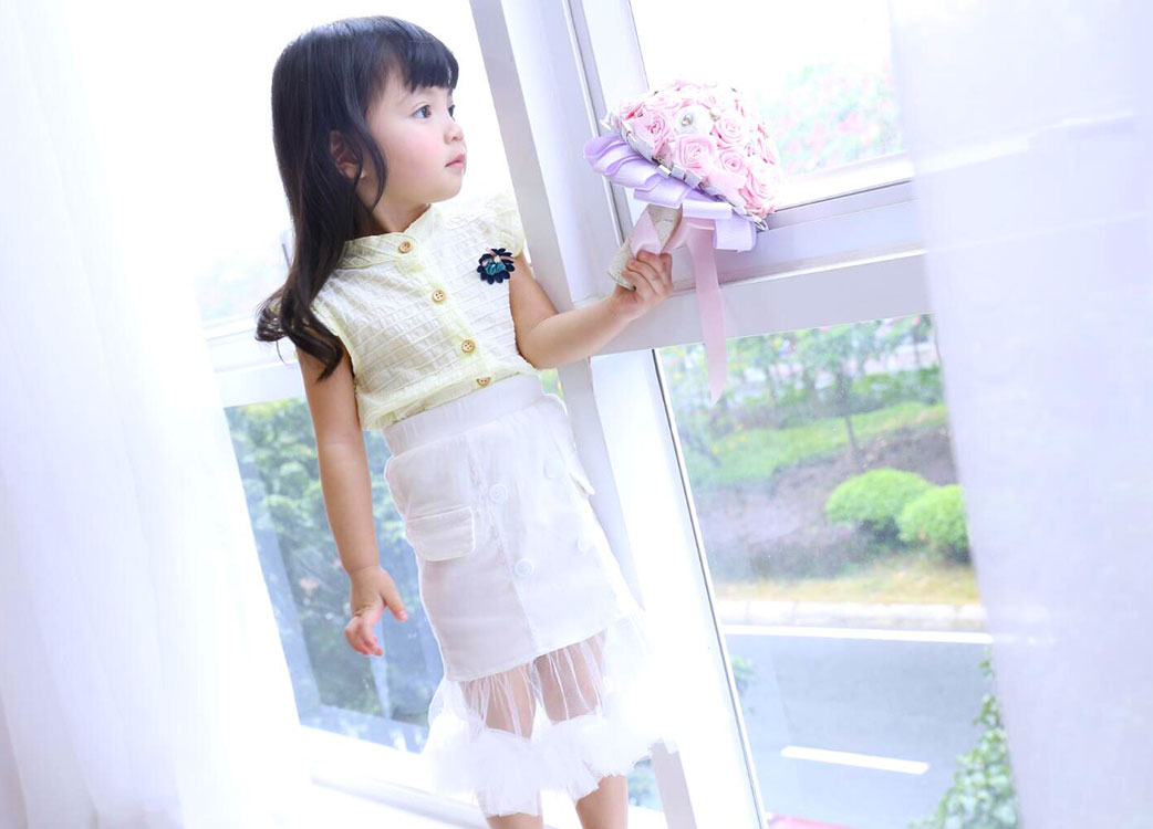 童模何芯妍